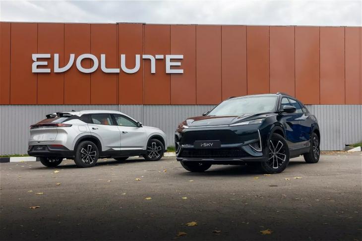 Седан Tenet, универсал Subaru, кроссоверы Wey, Jetour и Evolute — главные события в мире авто
Седан Tenet, универсал Subaru, кроссоверы Wey, Jetour и Evolute — главные события в мире авто