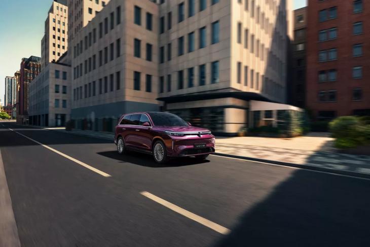 Седан Tenet, универсал Subaru, кроссоверы Wey, Jetour и Evolute — главные события в мире авто
Седан Tenet, универсал Subaru, кроссоверы Wey, Jetour и Evolute — главные события в мире авто