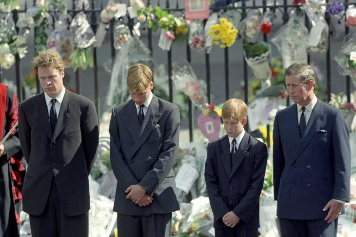 «Swan Song: Diana, My Sister»: 22 сентября выйдут в свет мемуары Чарльза Спенсера к 30-летию гибели Леди Дианы
«Swan Song: Diana, My Sister»: 22 сентября выйдут в свет мемуары Чарльза Спенсера к 30-летию гибели Леди Дианы