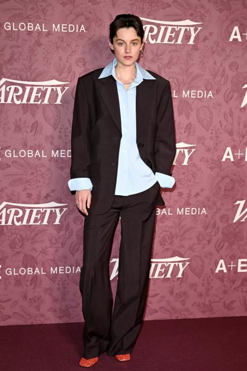 
                Сьюки Уотерхаус, Джоан Коллинз и Эмилия Кларк на мероприятии Variety, посвященном женщинам            