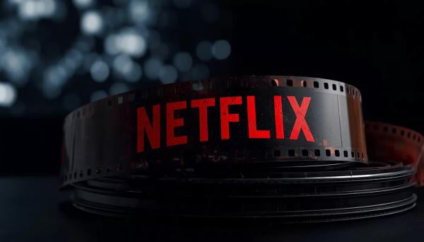 Режиссер Дункан Джонс объявил о конце эпохи авторского кино Netflix Режиссер Дункан Джонс объявил о конце эпохи авторского кино Netflix