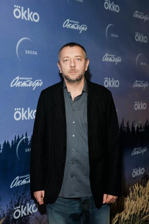 Анна Михалкова, Екатерина Вилкова, Алексей Макаров на светской премьере сериала «Полураспад»
Анна Михалкова, Екатерина Вилкова, Алексей Макаров на светской премьере сериала «Полураспад»