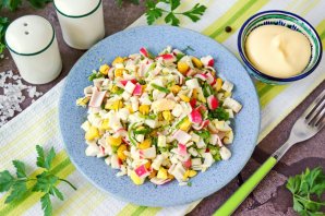 Крабовый салат с кукурузой Крабовый салат с кукурузой