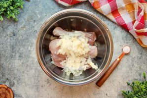 Куриные голени с картофелем Куриные голени с картофелем