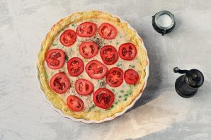 Пирог с тунцом и картофелем Пирог с тунцом и картофелем