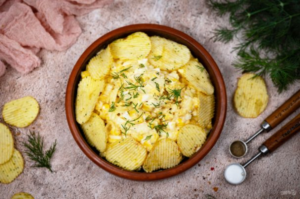 Салат с чипсами