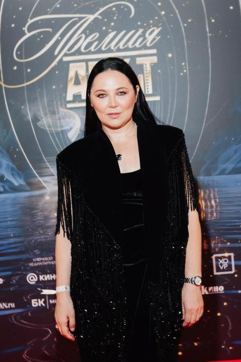 
                Аня Чиповская, Марина Александрова, Наташа Бардо и другие гости Премии АПКиТ            