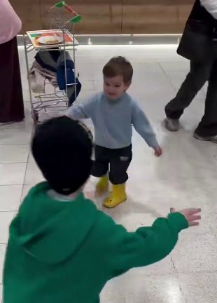 Тигран Салибеков после ухода из Дома 2 увиделся с сыном Багратом Тигран Салибеков после ухода из Дома 2 увиделся с сыном Багратом