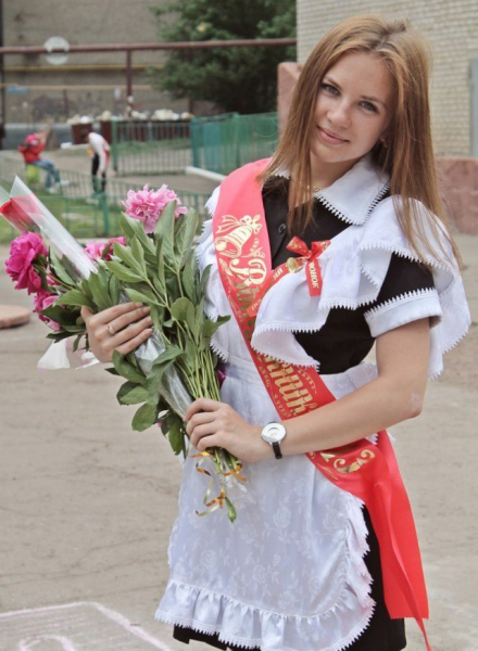 Красивые школьницы и красавица навсегда Красивые школьницы и красавица навсегда