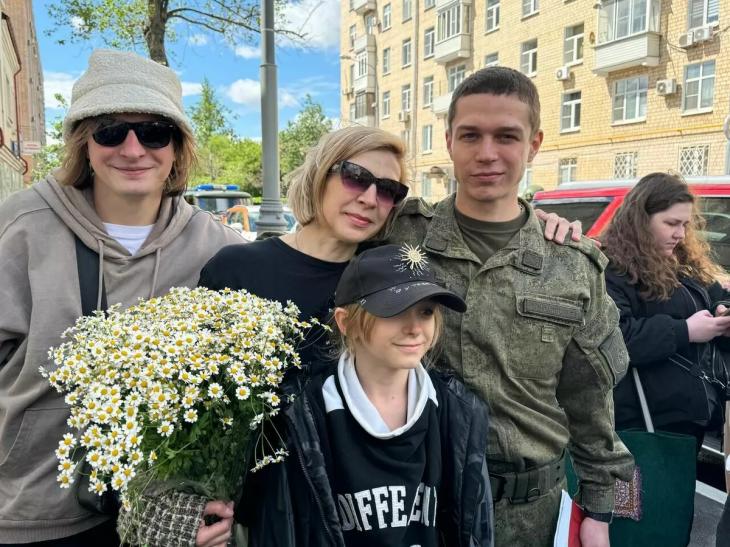 Глеб Калюжный вернулся из армии – первый комментарий
Глеб Калюжный вернулся из армии – первый комментарий