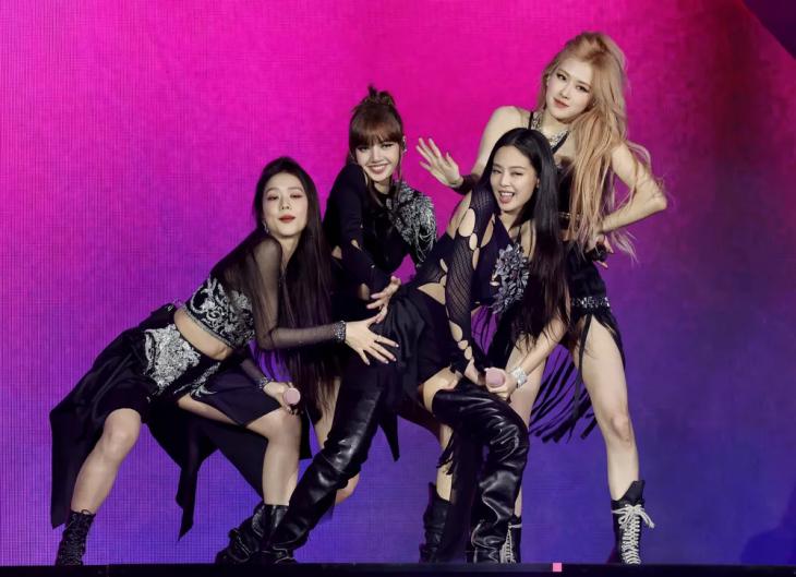 Участницы Blackpink впервые за долгое время воссоединились за кулисами Met Gala
Участницы Blackpink впервые за долгое время воссоединились за кулисами Met Gala