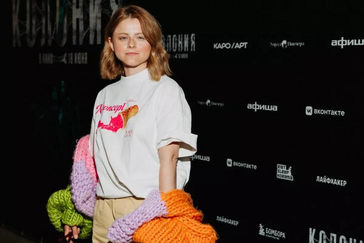 Мария Зайцева, Кирилл Кяро и другие звезды на премьере южнокорейского зомби-хоррора "Колония"
Мария Зайцева, Кирилл Кяро и другие звезды на премьере южнокорейского зомби-хоррора "Колония"