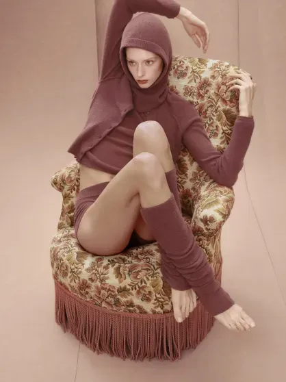 Прекрасная Lauren De Graaf.