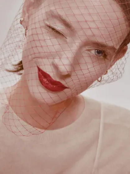Прекрасная Lauren De Graaf.