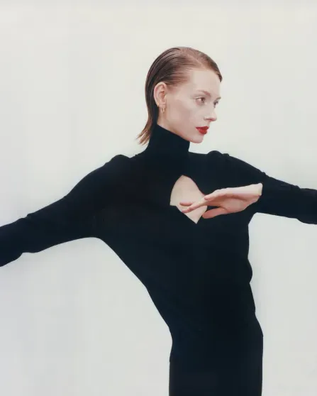 Прекрасная Lauren De Graaf.