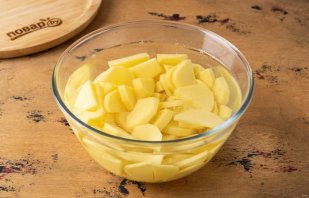 Жареная картошка с луком Жареная картошка с луком