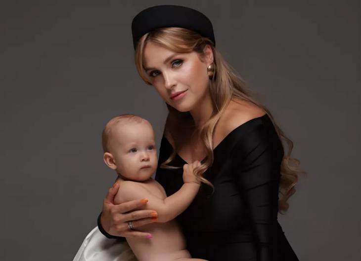 Елена Дудина отмечает 8 месяцев с момента рождения сына
Елена Дудина отмечает 8 месяцев с момента рождения сына