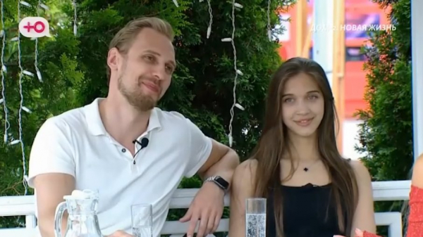 Анастасия Ситникова покинула Дом 2 Анастасия Ситникова покинула Дом 2