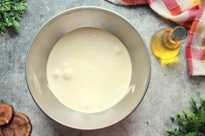 Бисквитный рулет с клубникой