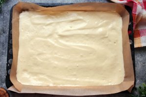 Бисквитный рулет с клубникой