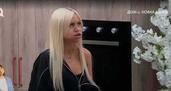 Элина Рахимова улетела в Казань с оправданиями Элина Рахимова улетела в Казань с оправданиями