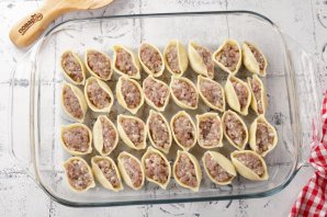 Фаршированные макароны-ракушки