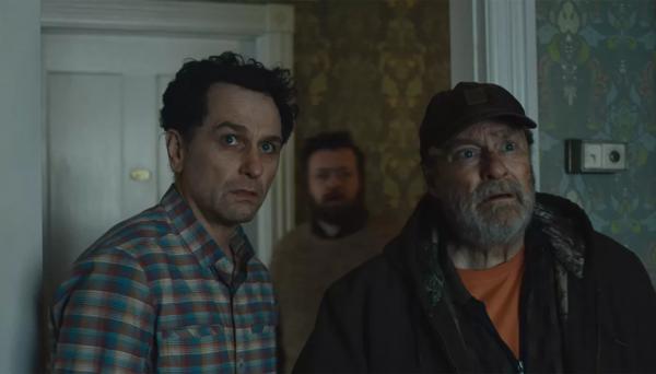 Сериал "Бухта вдов" с Мэттью Ризом продлен на второй сезон Сериал "Бухта вдов" с Мэттью Ризом продлен на второй сезон