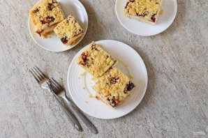 Пирог с клубникой и творогом Пирог с клубникой и творогом