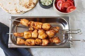 Шашлык из куриной грудки Шашлык из куриной грудки