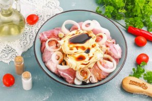 Шашлык из свинины в майонезе Шашлык из свинины в майонезе