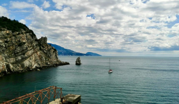 В Крыму свет по графику: как работают отели и пансионаты