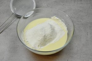 Заливной пирог с черемшой и яйцом Заливной пирог с черемшой и яйцом
