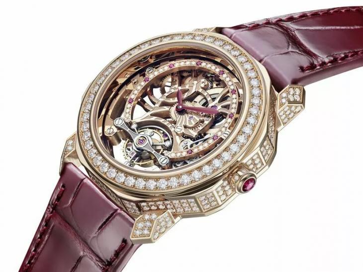 
                Bvlgari представил новые часы с автоподзаводом, хронограф и модели с турбийоном в коллекции Octo            