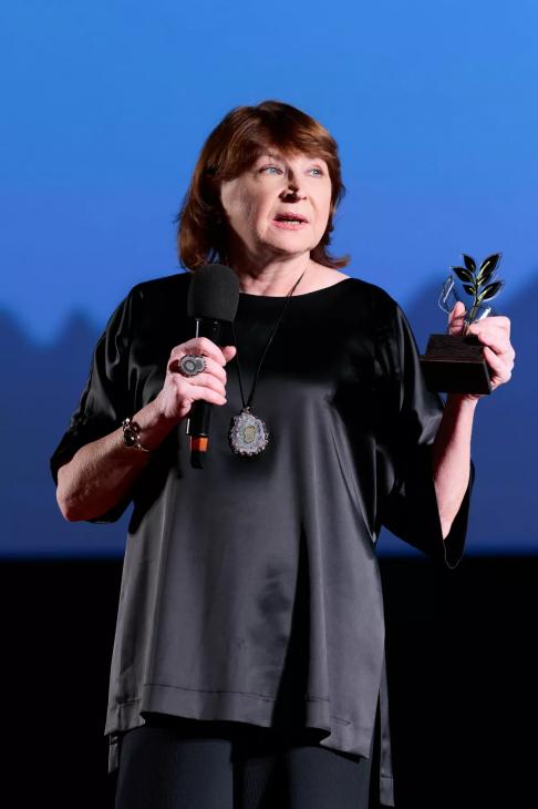 Елена Лядова, Михаил Тройник, Маруся Фомина, Стася Толстая и другие звезды на закрытии кинофестиваля "Сделано женщинами"
Елена Лядова, Михаил Тройник, Маруся Фомина, Стася Толстая и другие звезды на закрытии кинофестиваля "Сделано женщинами"