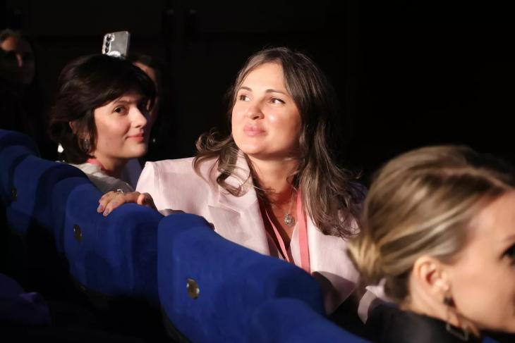 
                Елена Лядова, Маруся Фомина и другие на открытии первого кинофестиваля "Сделано женщинами"            