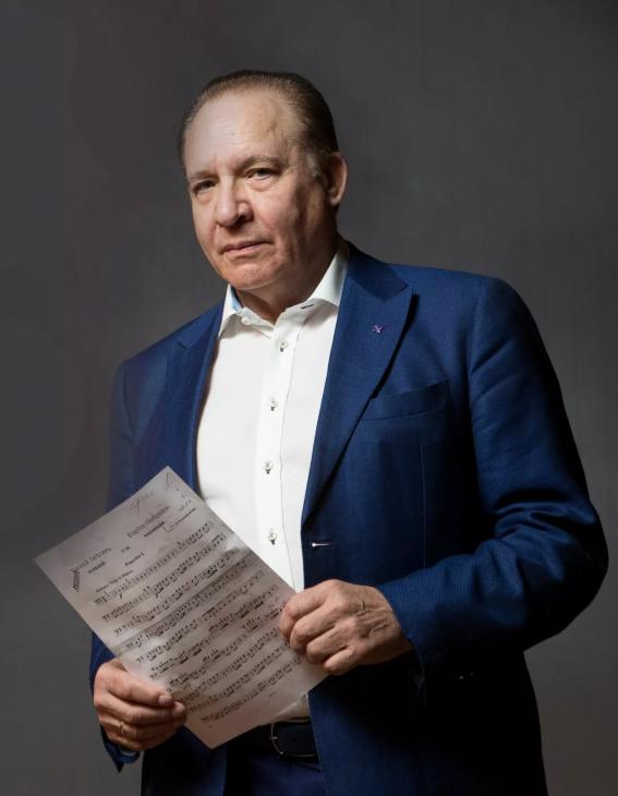 Максим Дунаевский: "Композитор должен уметь все"
Максим Дунаевский: "Композитор должен уметь все"