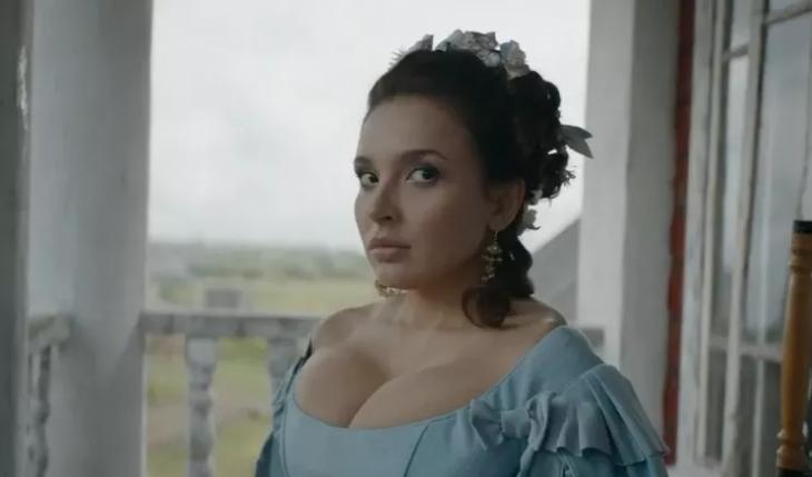 Звезда "Холопа" Ольга Дибцева раскрыла секрет похудения на 37 килограммов
Звезда "Холопа" Ольга Дибцева раскрыла секрет похудения на 37 килограммов