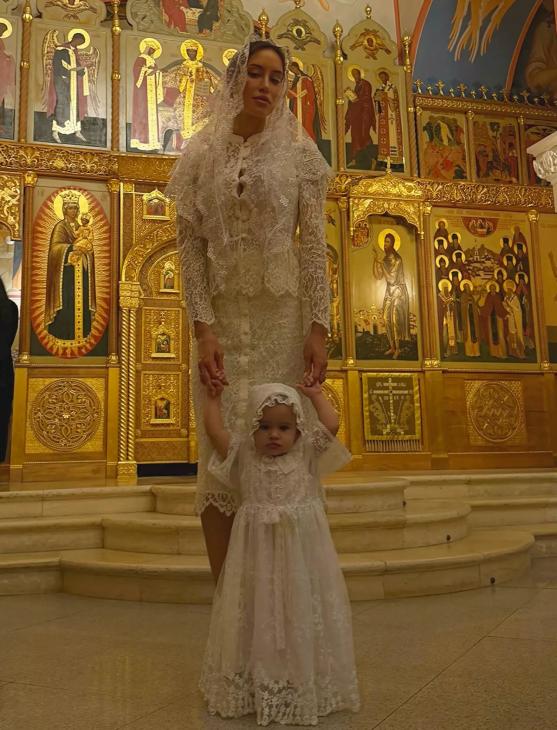 
                Тимати и Валентина Иванова крестили дочь            
