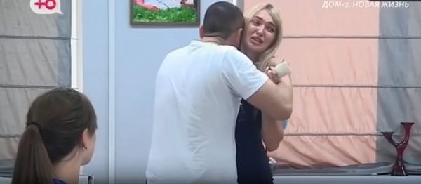 Ивана Михайличенко никогда не бросит любимого Лёшу Адеева Ивана Михайличенко никогда не бросит любимого Лёшу Адеева