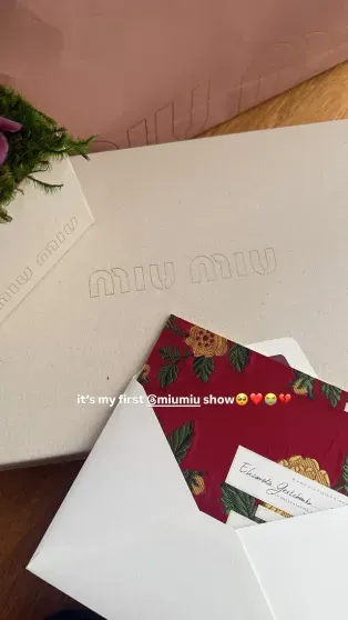 Блогерша Лиза Барашик посетила показ Miu Miu на Неделе моды в Париже Блогерша Лиза Барашик посетила показ Miu Miu на Неделе моды в Париже