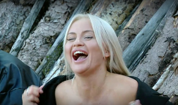 Элина Рахимова надеется на отношения с Игорем Григорьевым, но 1 год ждать его не будет Элина Рахимова надеется на отношения с Игорем Григорьевым, но 1 год ждать его не будет