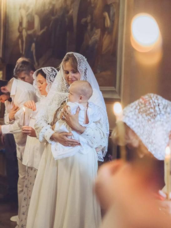 Елена Дудина рассказала о крещении сына и показала редкие фото
Елена Дудина рассказала о крещении сына и показала редкие фото