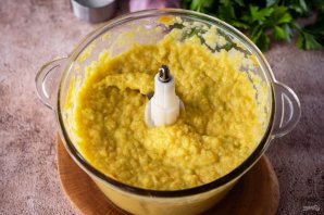 Икра кабачковая с чесноком Икра кабачковая с чесноком