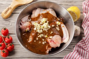 Куриные крылышки барбекю Куриные крылышки барбекю