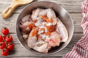 Куриные крылышки барбекю Куриные крылышки барбекю