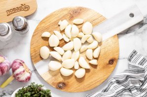 Маринованные зубчики чеснока Маринованные зубчики чеснока