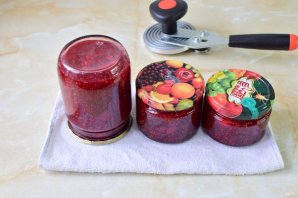 Варенье из малины и клубники Варенье из малины и клубники