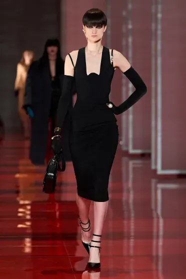 Versace Fall/Winter 2022-2023, Prêt-à-Porter | Ready-to-Wear Versace Fall/Winter 2022-2023, Prêt-à-Porter | Ready-to-Wear