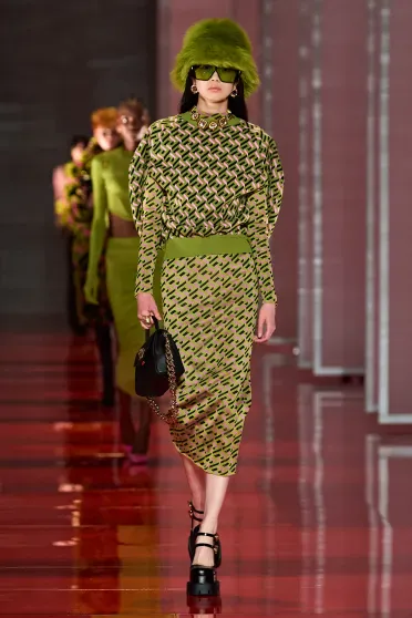 Versace Fall/Winter 2022-2023, Prêt-à-Porter | Ready-to-Wear Versace Fall/Winter 2022-2023, Prêt-à-Porter | Ready-to-Wear