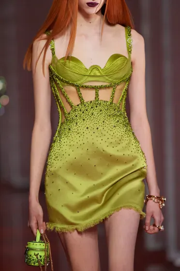 Versace Fall/Winter 2022-2023, Prêt-à-Porter | Ready-to-Wear Versace Fall/Winter 2022-2023, Prêt-à-Porter | Ready-to-Wear